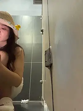 xiaochengzi505 live cam on StripChat