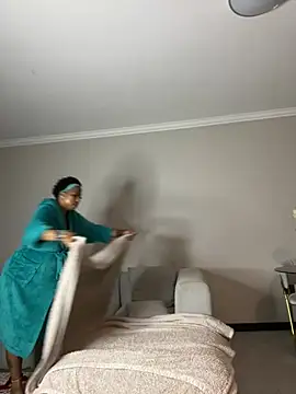 CurvyDesire1