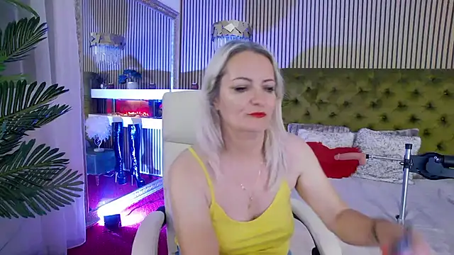 LadyTouch webcam