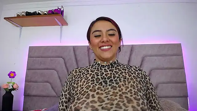 Jessica_Kraftt webcam
