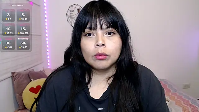 EllieMoonX webcam