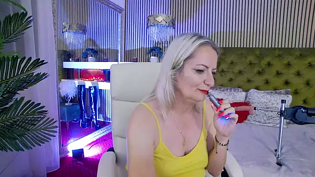 LadyTouch webcam
