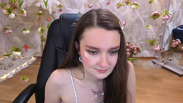 CloudGrace live cam on StripChat