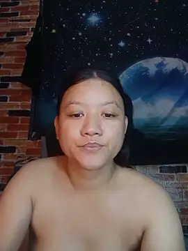Urchanel live cam on StripChat