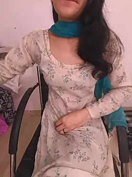 zoya_baby_ webcam