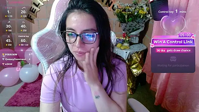 Maggie_Fox3 live cam on StripChat