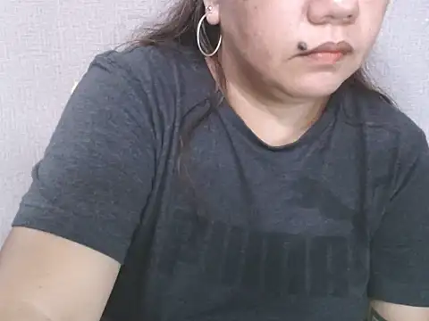 ambersmile live cam on StripChat