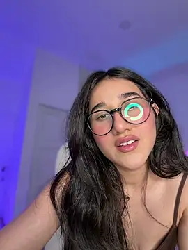 julieta_jhonss live cam on StripChat