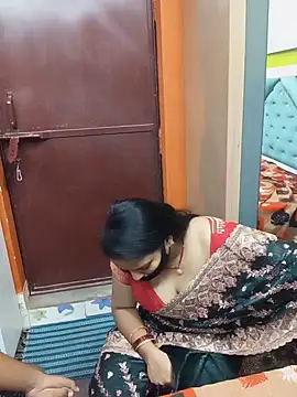Manjudear live cam on StripChat