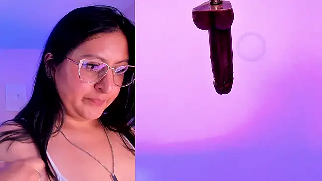 Amber_gold_ webcam
