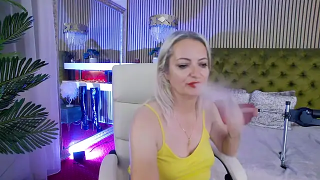 LadyTouch webcam