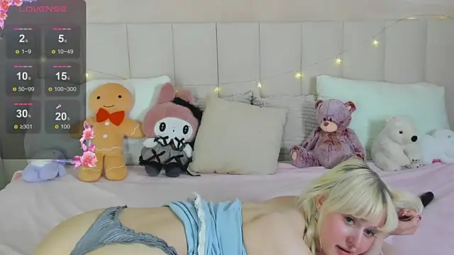 AdeleSilvy webcam