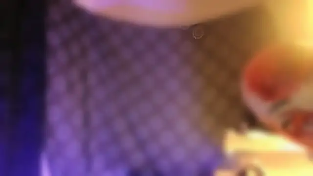 Guyst049 webcam