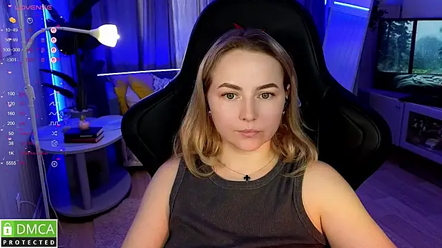 Mira_Mermayd live cam on StripChat