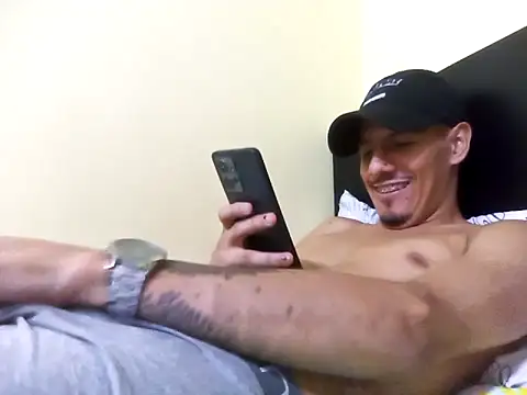 lok2321 live cam on StripChat