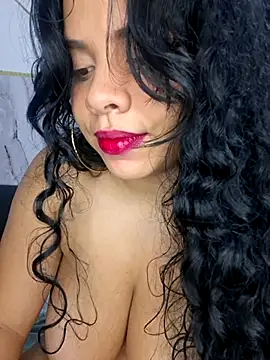 Yemaly_Lee live sex cam