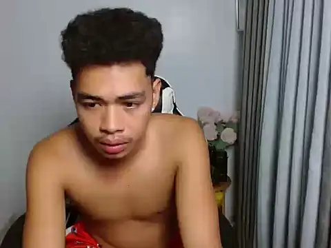 curlyasian_njxx