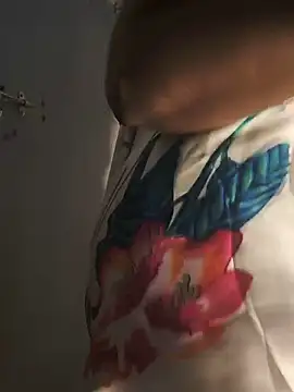DIRTYSECRET_QUEEN_07 webcam