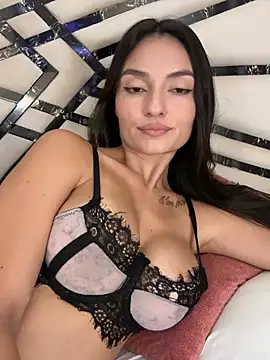 MiaKane99 webcam