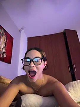 AkiraY10 webcam