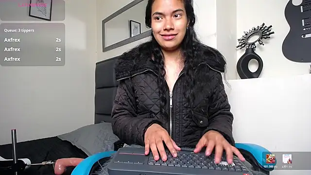 Julieta_Parker webcam