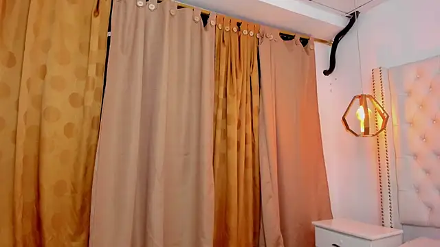 _ISALITTLESTAR_ webcam