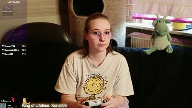 GamerGirl_Eve webcam