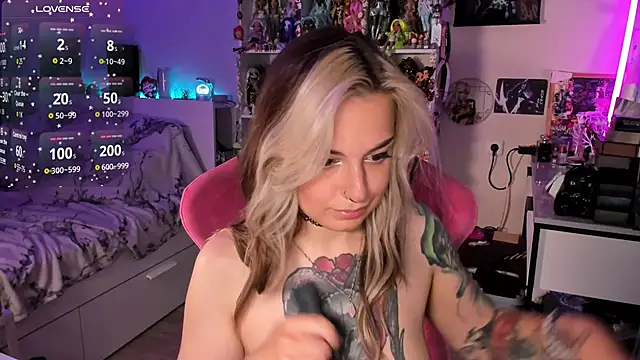 ChloeKohaku webcam