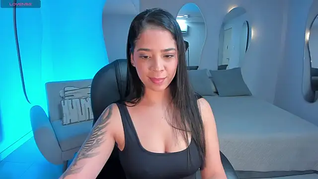 LucyCarter1 webcam
