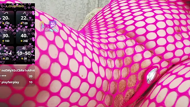 Kittywhiteass webcam