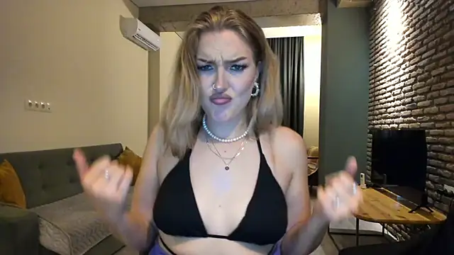 fifteenpoem webcam