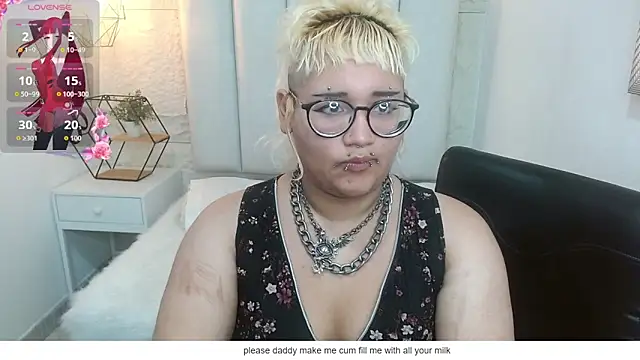 Echypyon_ live cam on StripChat