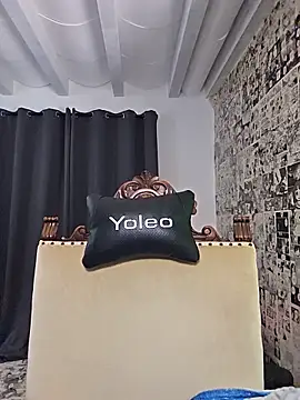 kylie_blck live cam on StripChat