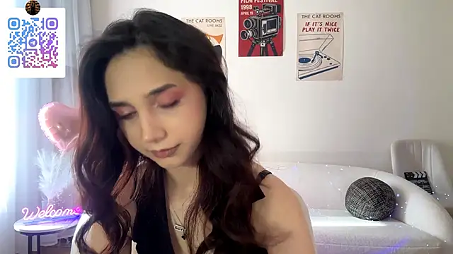 LinaMour webcam