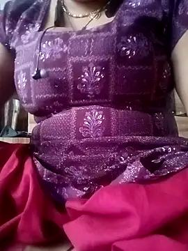 Menka_cut34 webcam