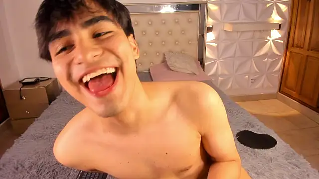 IamJuanJoc live cam on StripChat