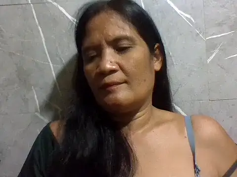 PinayZaira webcam