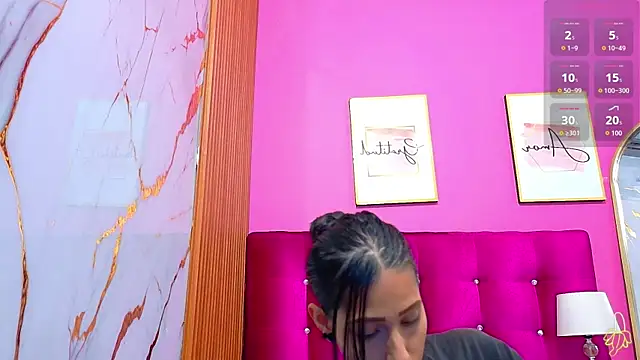 yourcuteneighbourr webcam