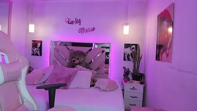Karly_moon webcam