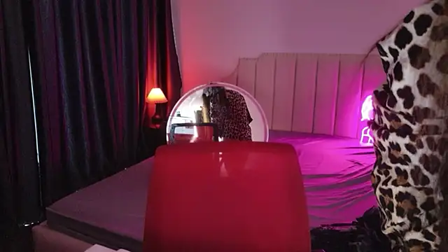 JustAngel77 live cam on StripChat