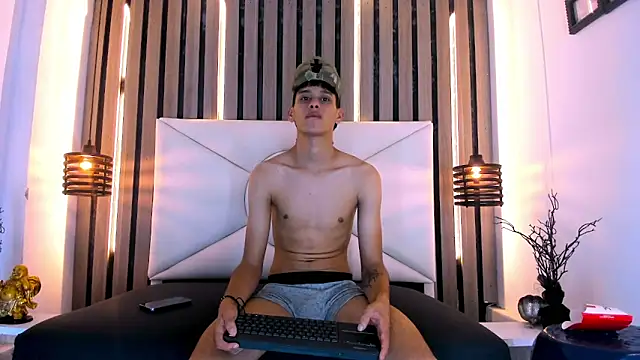 Pit_Ross live cam on StripChat