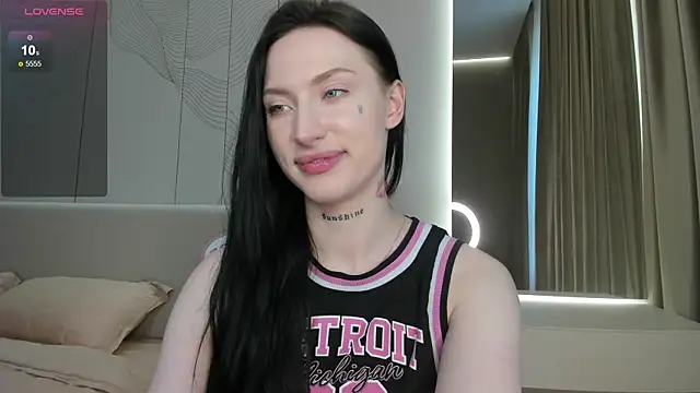 JenniferQueen11 live cam on StripChat