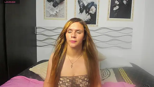 queenceleste69 webcam