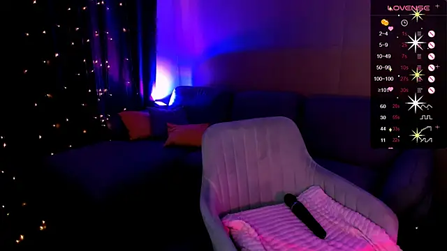 deboramoore live cam on StripChat
