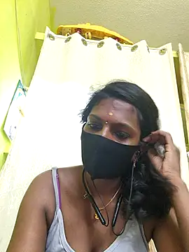 Honey_rosetamil live cam on StripChat
