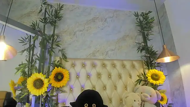 LittleeJaz webcam