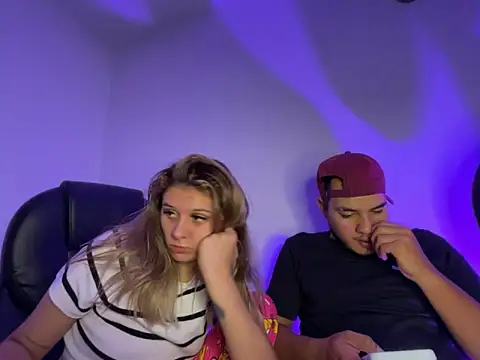 alison_parkerrr26 webcam