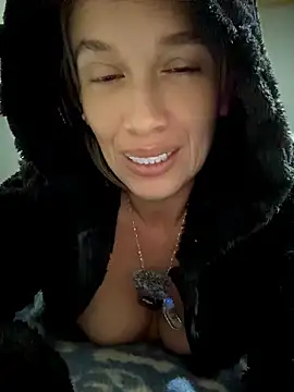 MARILYNMADELENAKOVANOVA webcam