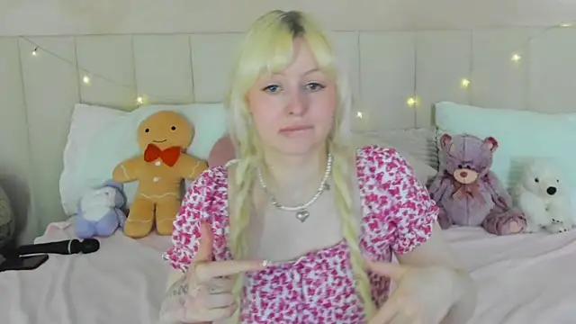 AdeleSilvy webcam