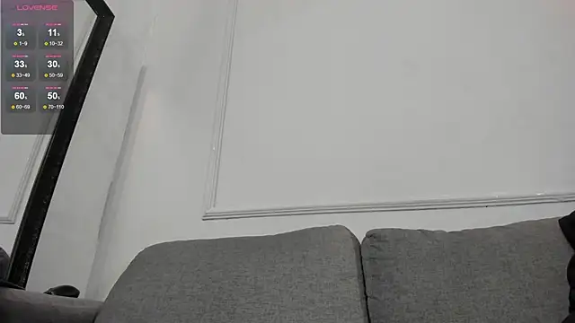 Maddybenson webcam